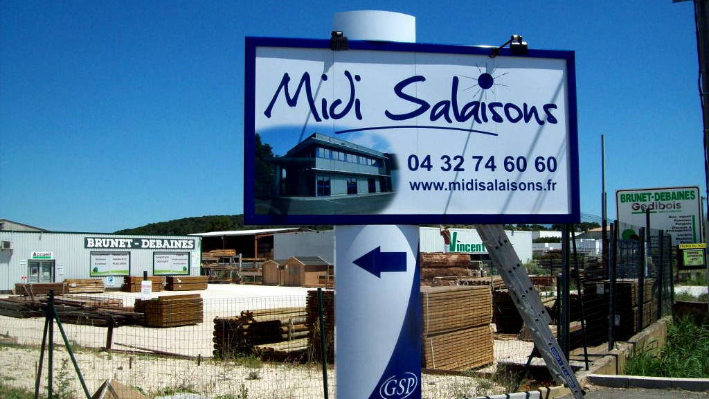 Signalisation, publicitaire, Fabricant, Enseigne, affiche, publicitaire, extérieur, avec, néon, Maroc, ville, Marrakech, Casablanca, Agadir, Essaouira, Panneaux, totems